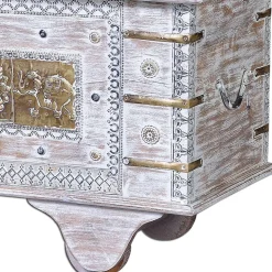 146 cm breite Truhe in Antikweiß mit Bronze - Abraham