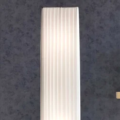 160 cm hohe Stehleuchte in eckigem Design - Calivias