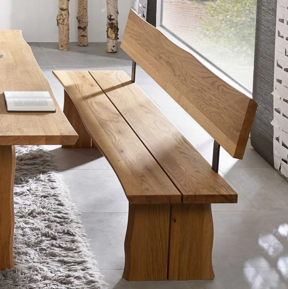 Bank Sympatia mit Baumkante