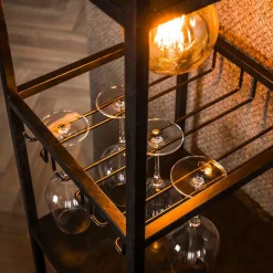 Bar Regal mit Licht im Industrial Design - Levanton