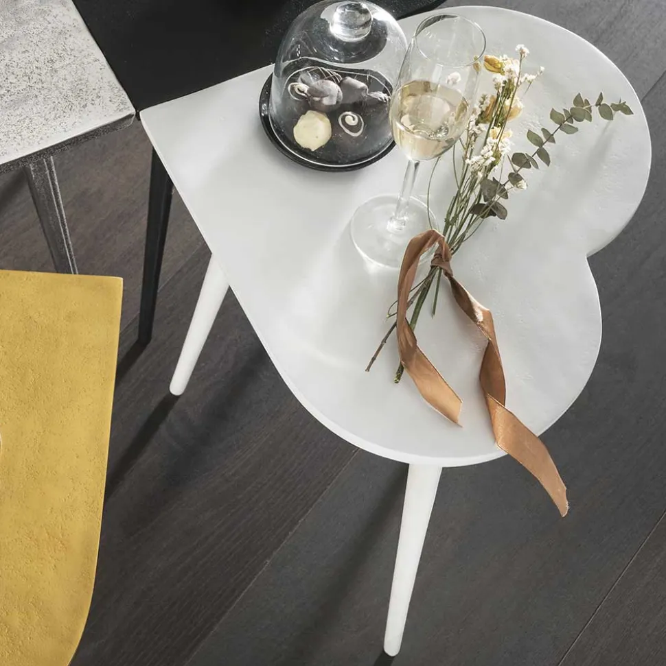 Beistelltisch im Herzdesign in Weiß - Vilantinos