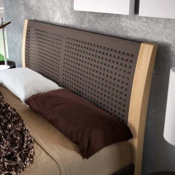 Bett Ternin in Braun Stahl