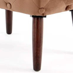 Brauner Polsterhocker aus Samt mit Knöpfen - Tijong
