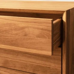 Breite Kommode mit vier Schubladen & Tür - Kerfa