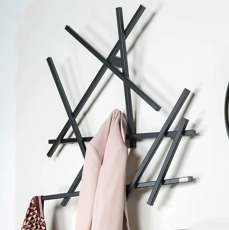 Extravagante Wandgarderobe in Schwarz - Volkma