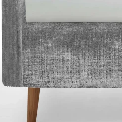 Graues Polsterbett mit Boucle Bezug und Holzfüßen - Endrov