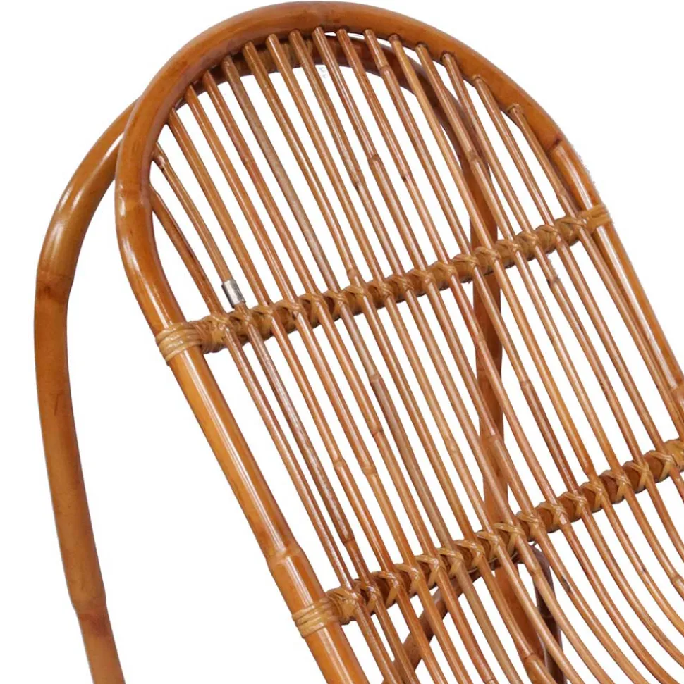Handgearbeiteter Schaukelstuhl aus Rattan Geflecht - Ledro
