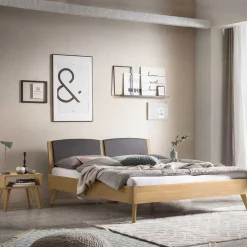 Helles Eichebett mit Kunstleder Kopfteilpolstern - Vrona