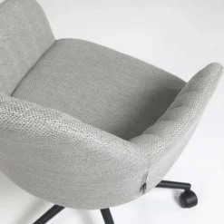 Hellgrauer Bürostuhl mit Armlehnen - Ubinro