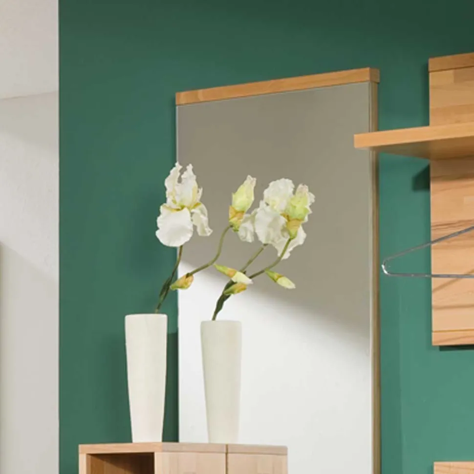 Hoher Spiegel Wislama mit Regalelement