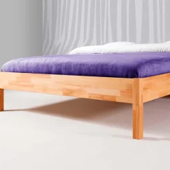 Holzbett Middle aus Kernbuche Massivholz