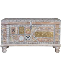 Holztruhe - ausgefallen gestaltet - Abraham