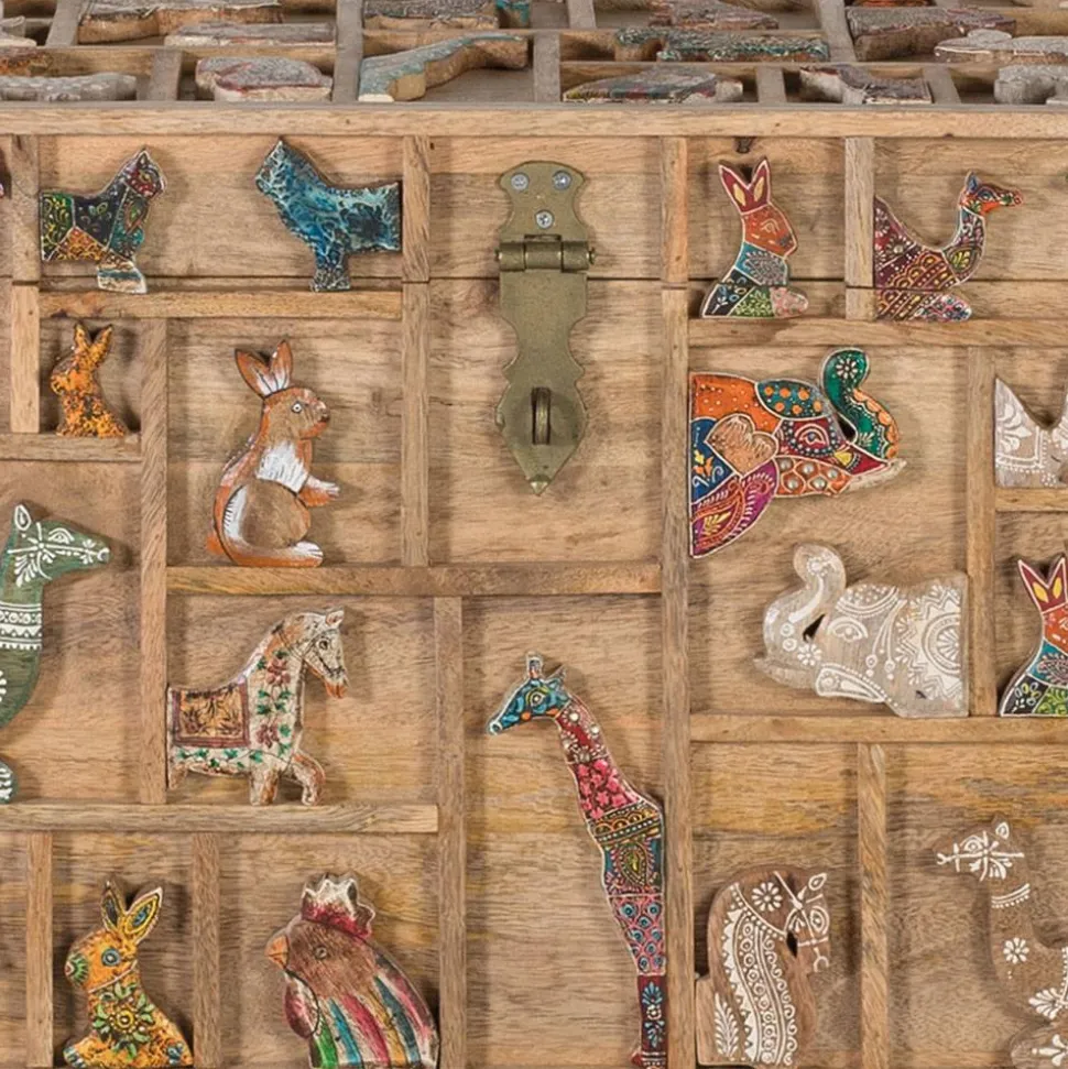 Holztruhe mit Tieren dekoriert - Widama