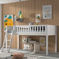 Kinderzimmer Hochbett mit schräger Leiter - Diagos