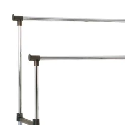 Kleiderwagen Aaltje auf Rollen