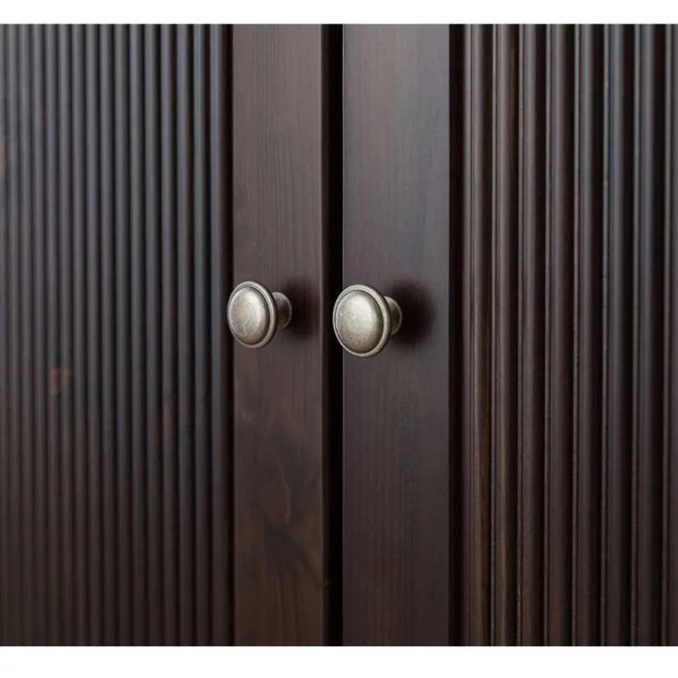 Kompakter Kleiderschrank im Modern-Country-Style - Nauizia