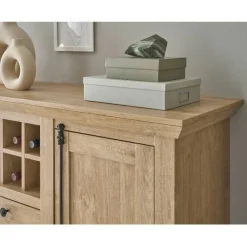 Landhaus-Anrichte in Eiche Gold - Hengas