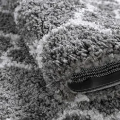 Läufer Teppich in 2 Größen mit Kachelmuster - Drojan