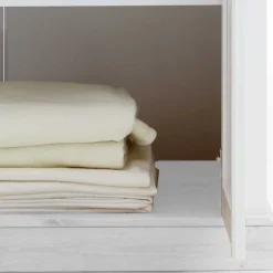 Massiver Kinder Kleiderschrank in Weiß - Satumare