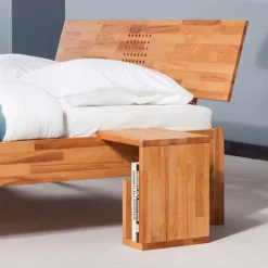 Massivholz Bett Narkondam aus Kernbuche