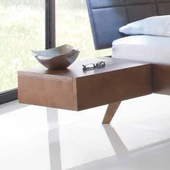 Massivholzbett Second mit schrägen Füßen