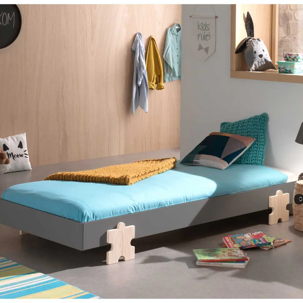 Modernes Kinderbett mit Füßen im Puzzle Design - Carisma