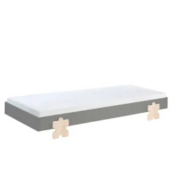 Modernes Kinderbett mit Füßen im Puzzle Design - Carisma