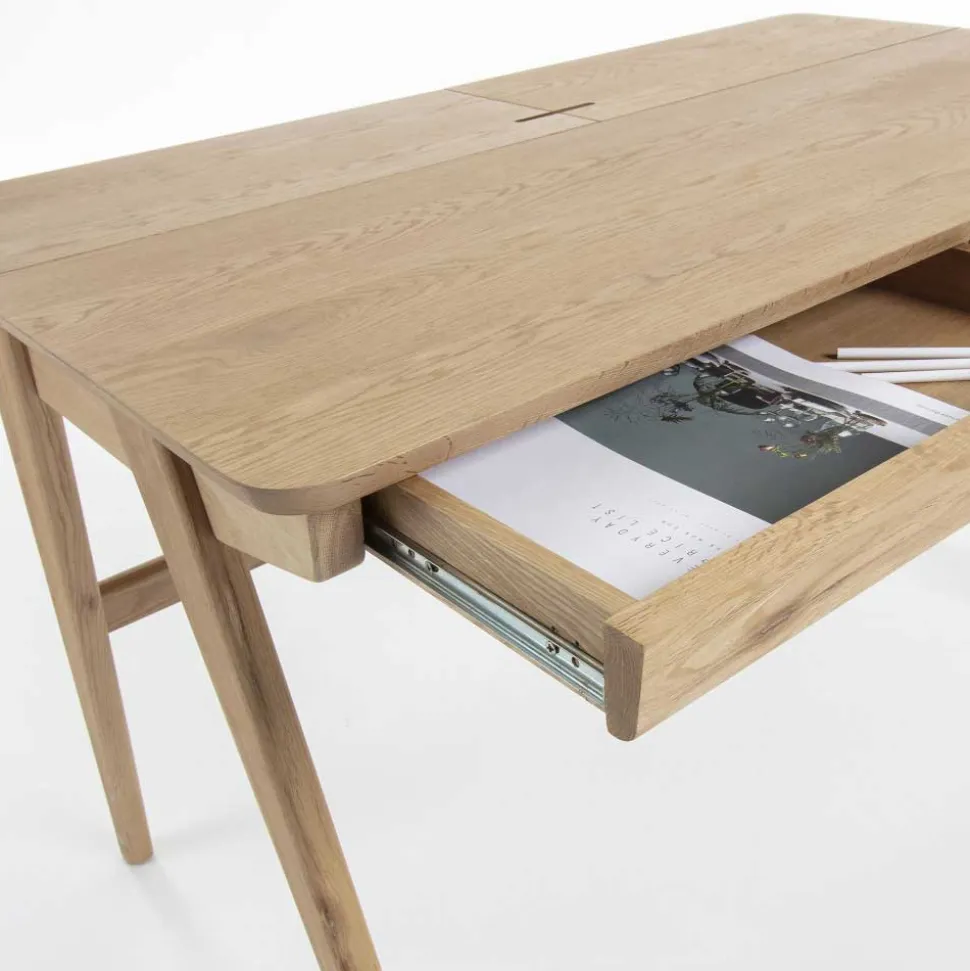 Naturfarbener Schreibtisch im Hygge Look - Calmaro