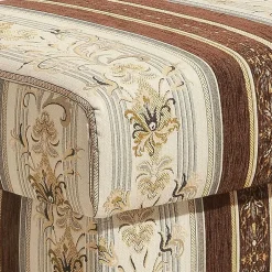 Ohrenbackensessel mit Streifen und Ornamenten - Etrinas