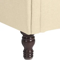 Ohrensessel in Beige und Nussbaum - Fakt