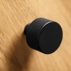 Schrank im Mid Century Stil aus Wildeiche Holz - Hardus