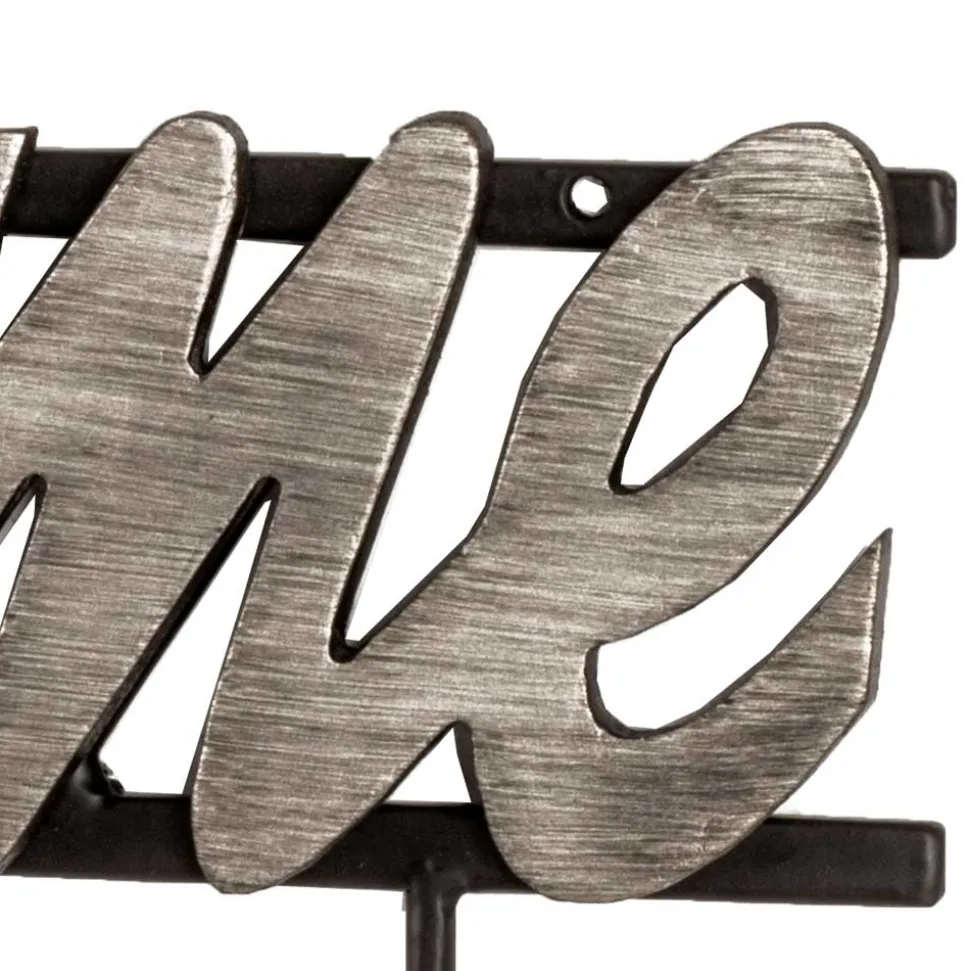 Schwarze Wandgarderobe mit Schriftzug - Geniale