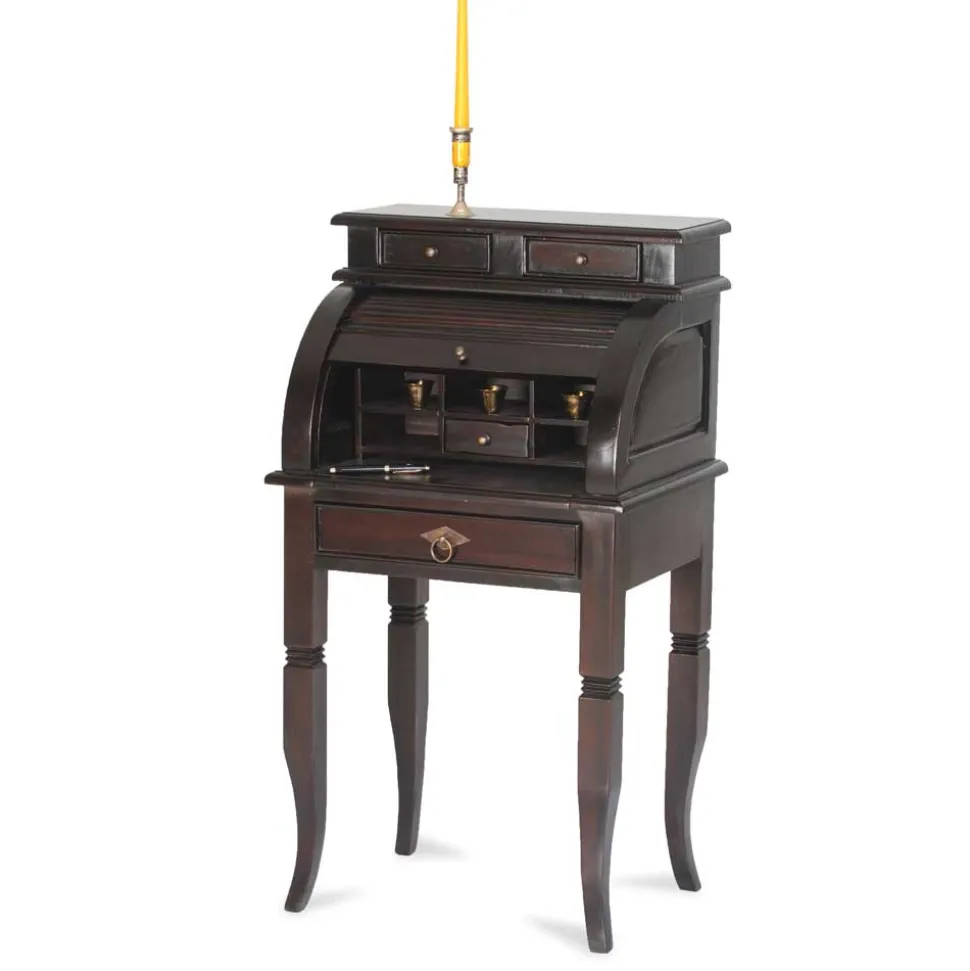 Sekretär Islando im Kolonailstil