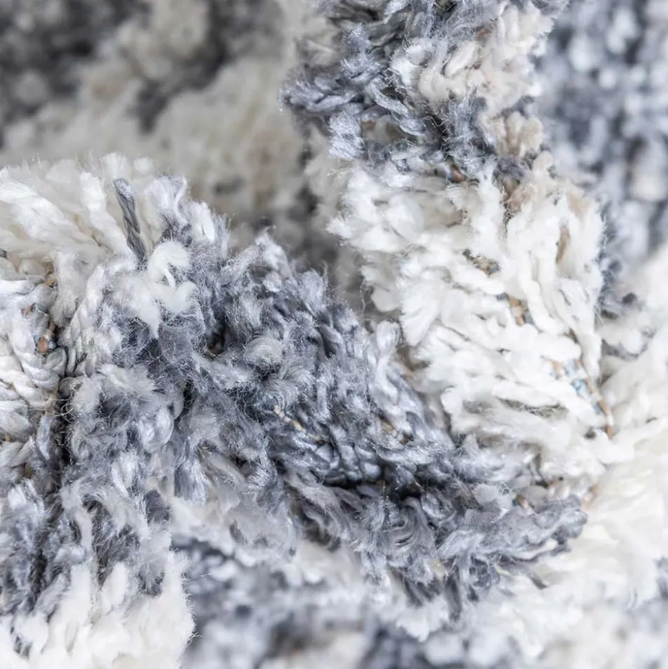 Teppich mit handgeflochtenen Fransen in Creme und Grau - Juwan