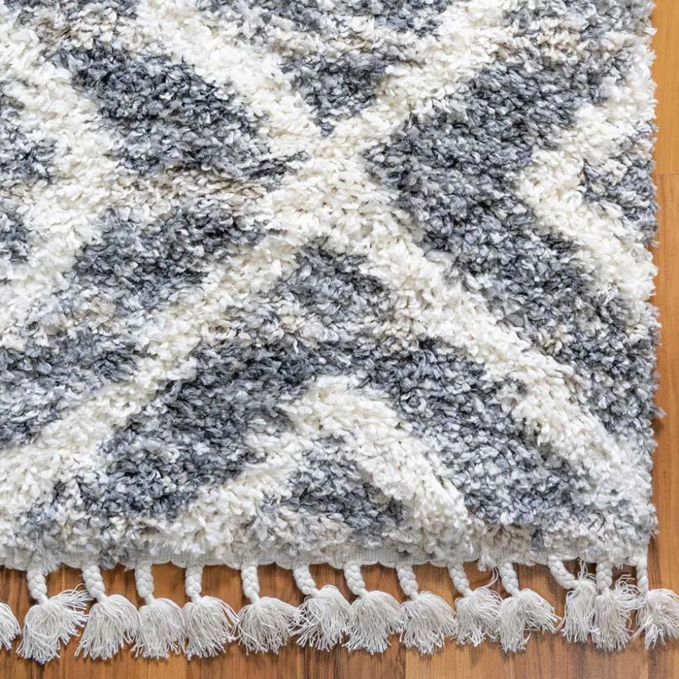 Teppich mit handgeflochtenen Fransen in Creme und Grau - Juwan