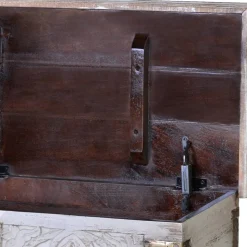 Vintage Holztruhe in Antikweiß mit Bronze - Volkma