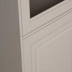 Vitrinenschrank in Hellgrau mit Braun - Floressa