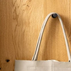 Wandgarderobe aus Balkeneiche Massivholz - Robats