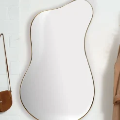 Wandspiegel in organischer Formgebung - Curedo