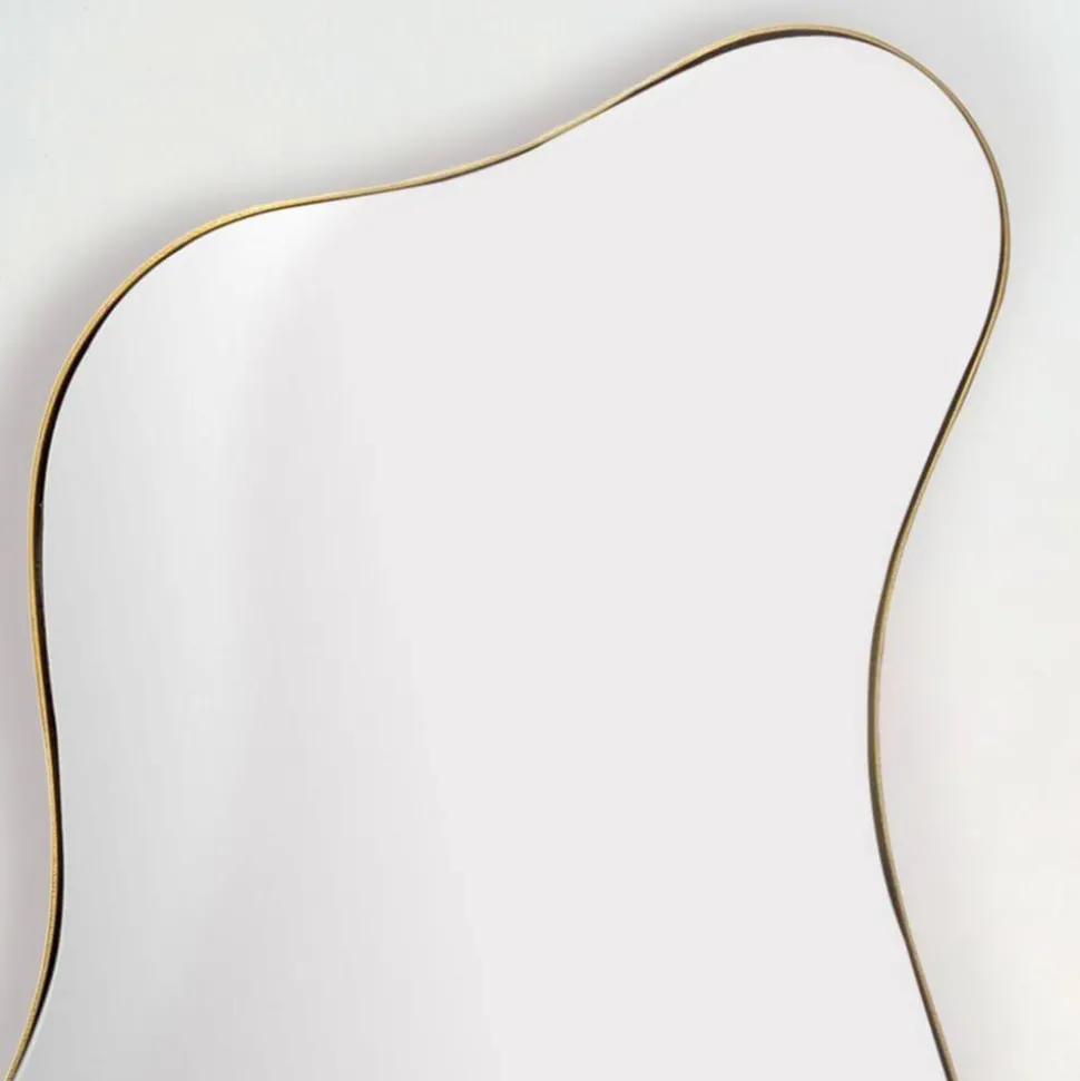 Wandspiegel in organischer Formgebung - Curedo