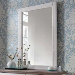 Weißer Spiegel Izarella mit Holzrahmen Pinie