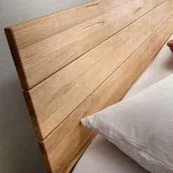 Wildeiche Bett mit Metallkufen in Schwarzgrau - Tomya