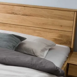 Wildeiche Holzbett in Schwebeoptik - Sesimbra