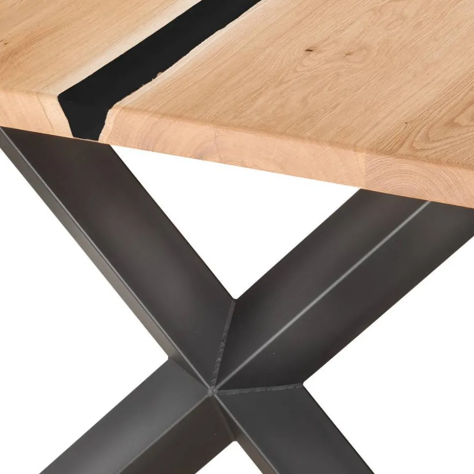 Wildeiche-Esstisch mit Naturkanten - Fabienne