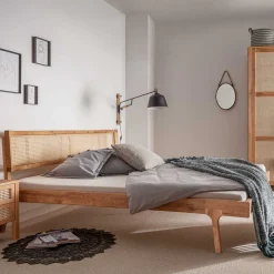 140x200 Holzbett aus Wildeiche mit Rattan - Ambrosso